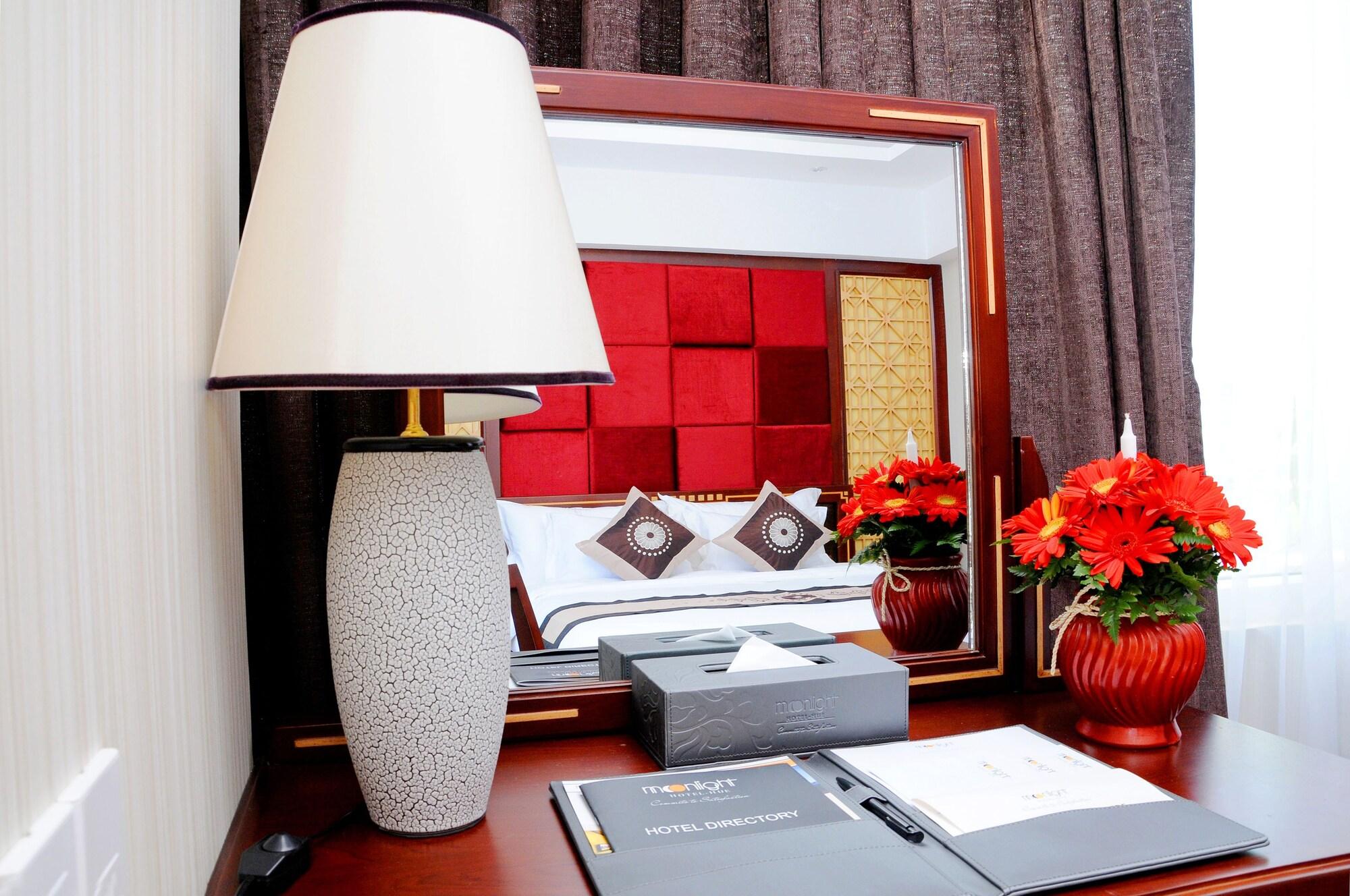 Moonlight Hotel Hue Bagian luar foto