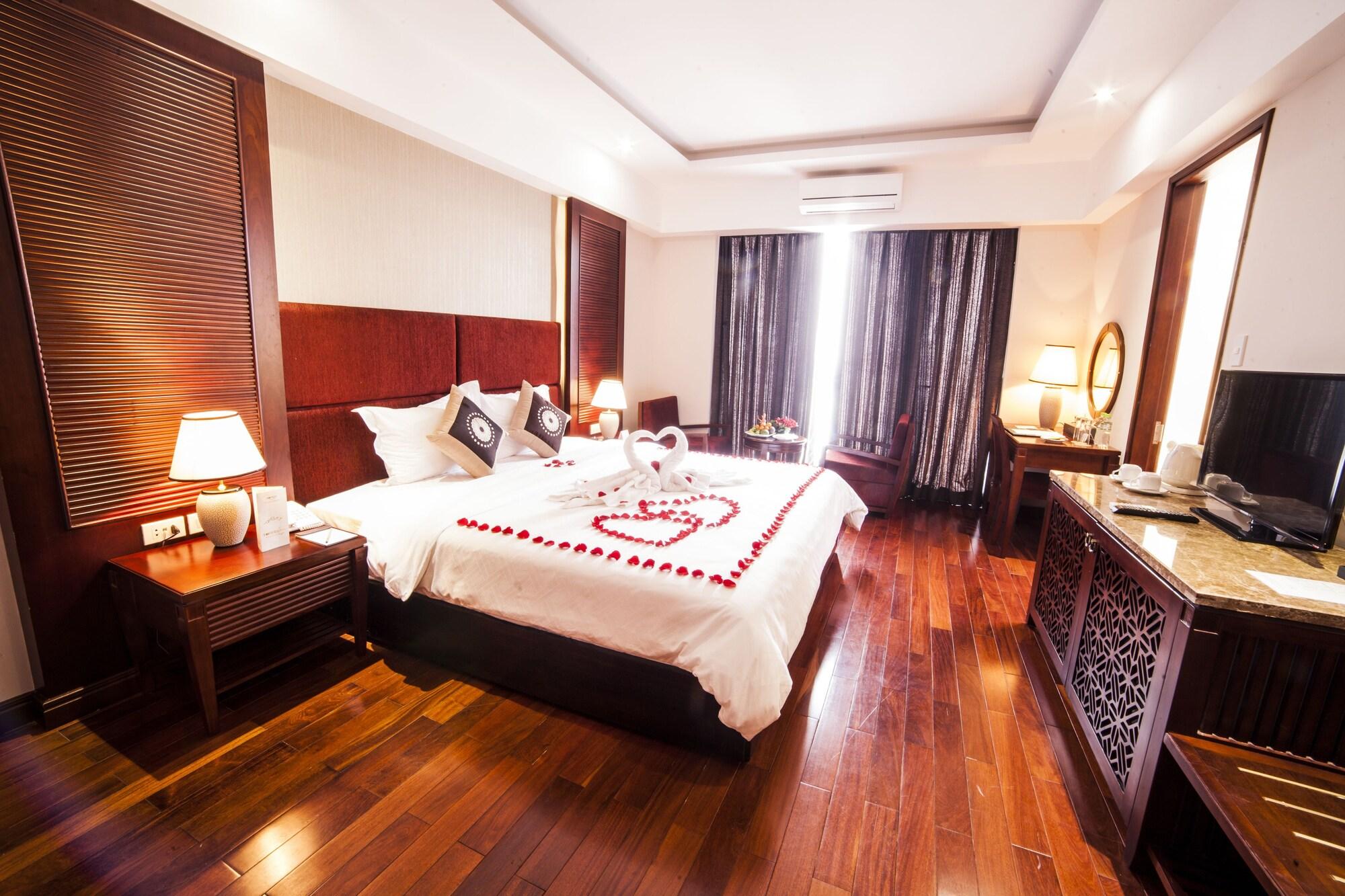 Moonlight Hotel Hue Bagian luar foto