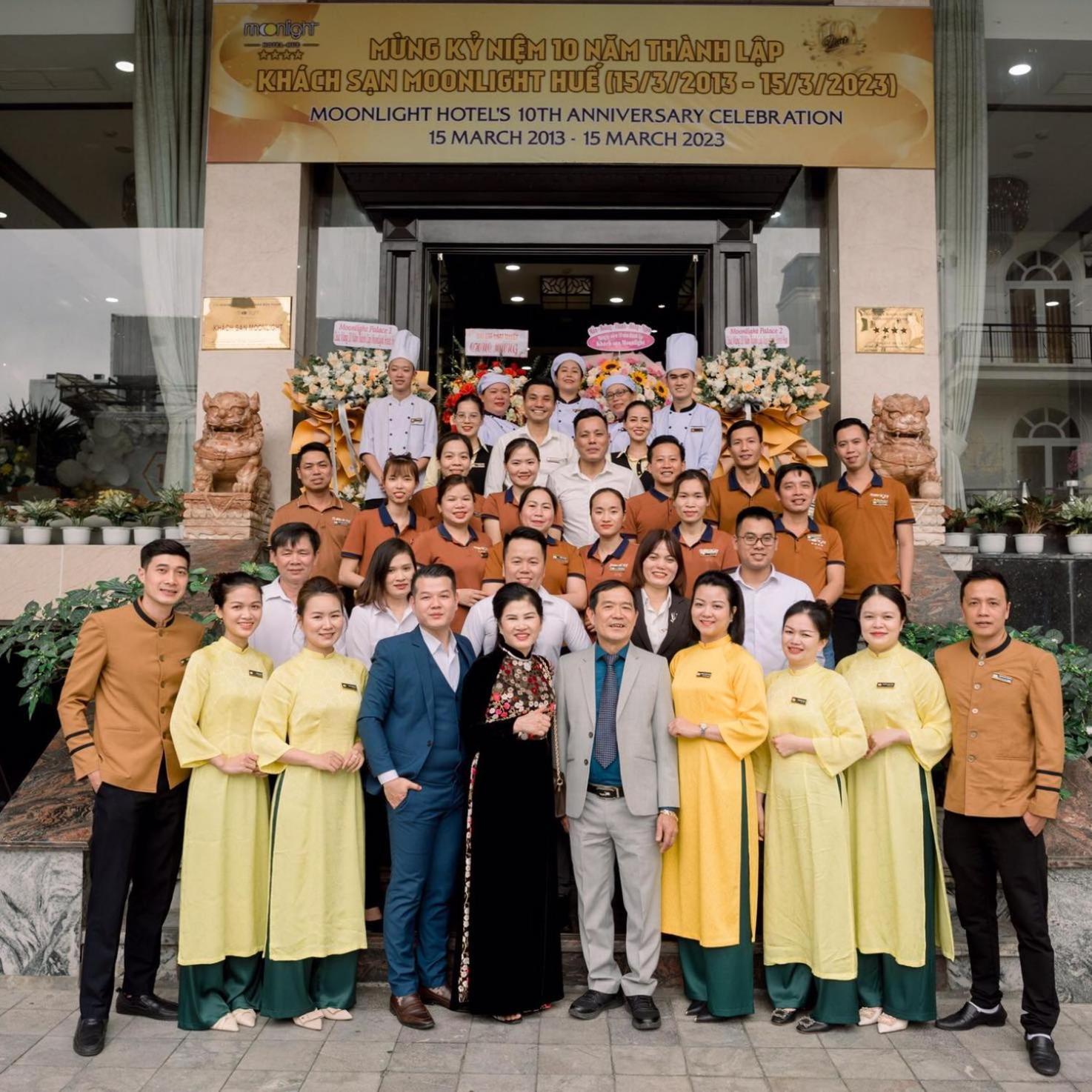 Moonlight Hotel Hue Bagian luar foto