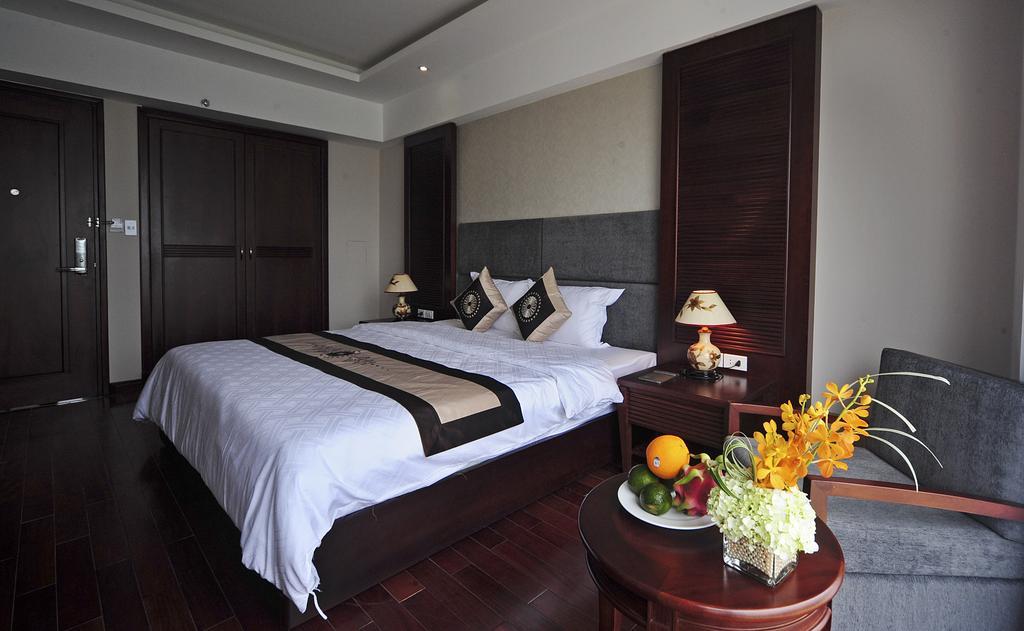 Moonlight Hotel Hue Bagian luar foto