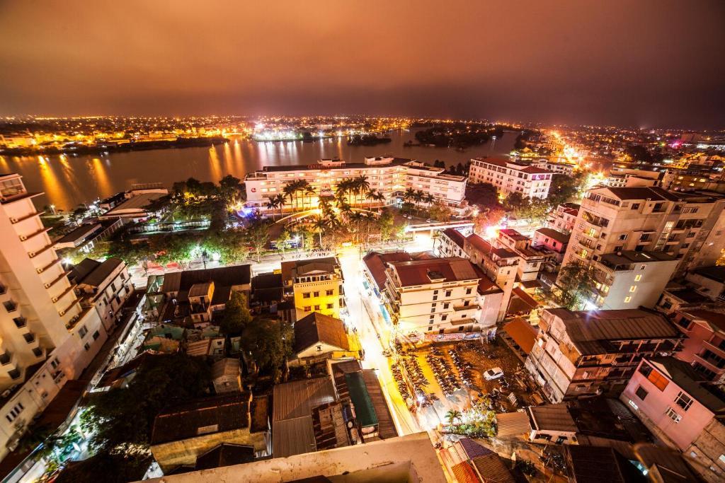 Moonlight Hotel Hue Bagian luar foto