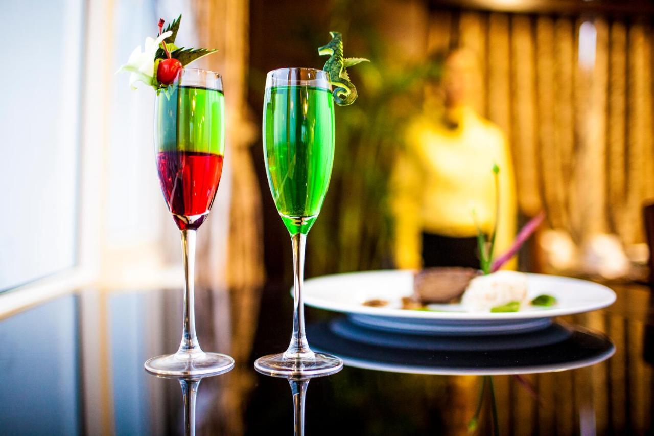 Moonlight Hotel Hue Bagian luar foto