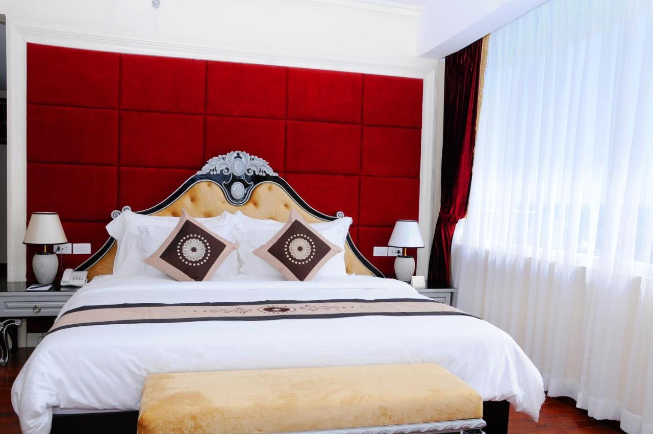 Moonlight Hotel Hue Bagian luar foto