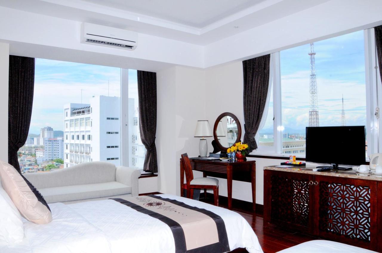 Moonlight Hotel Hue Bagian luar foto