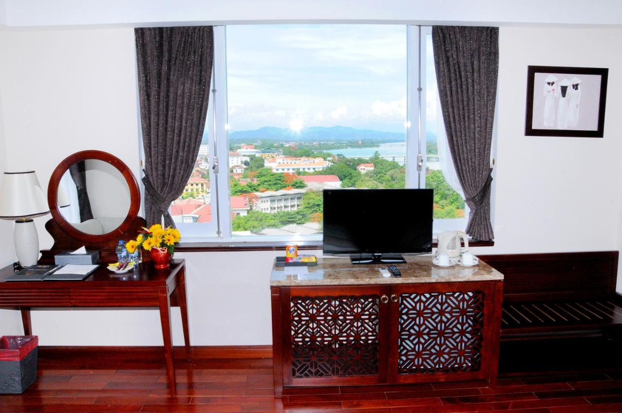 Moonlight Hotel Hue Bagian luar foto